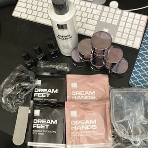 New set, everything in picture included.